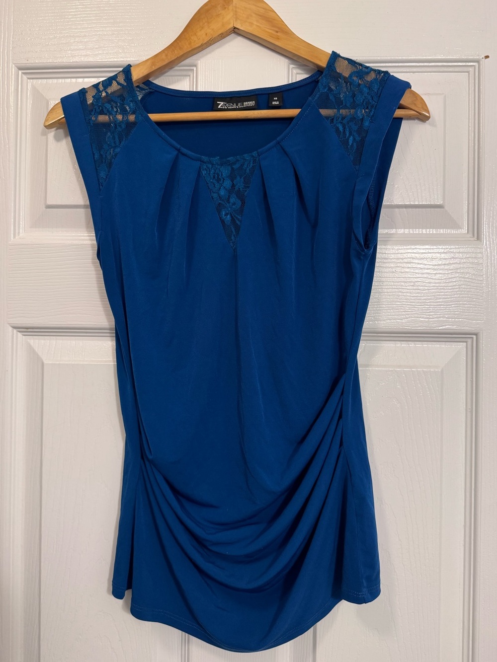 7thAvenue Royal Blue Lace-Trim Sleeveless Tank